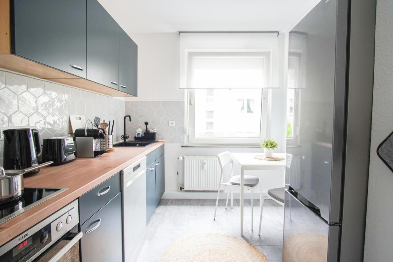 Homefy Bright And Cozy Holiday Apartment - Washer & Dryer - Free Parking Essen Exteriér fotografie