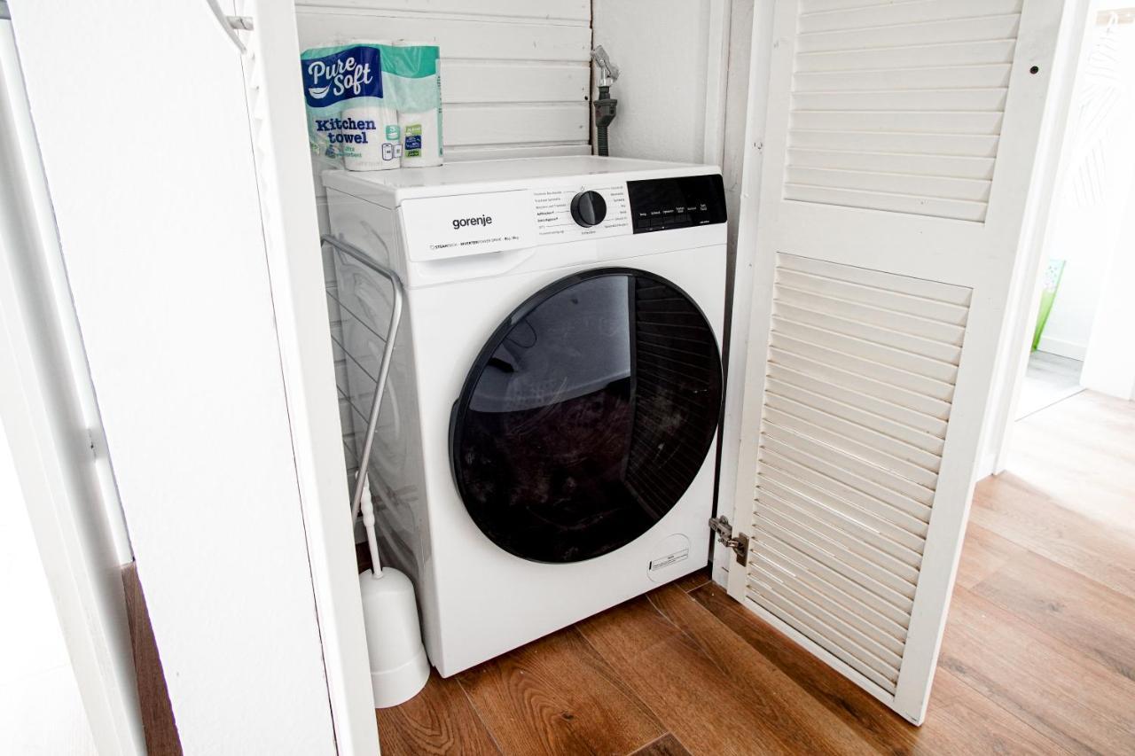 Homefy Bright And Cozy Holiday Apartment - Washer & Dryer - Free Parking Essen Exteriér fotografie