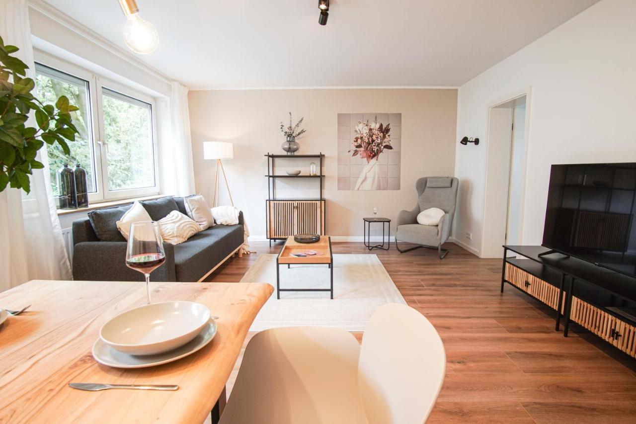 Homefy Bright And Cozy Holiday Apartment - Washer & Dryer - Free Parking Essen Exteriér fotografie